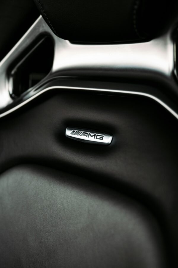 mercedes-benz dynamic seat , memory function, and massage option - MBCOD