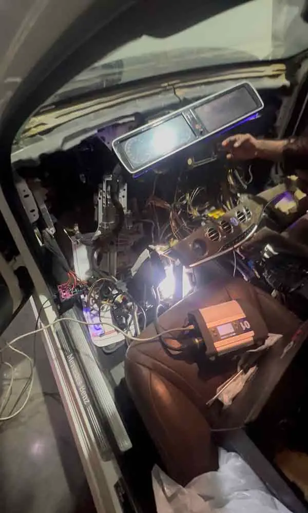 projects 4 mbcod w222 electrical issue in mercedes